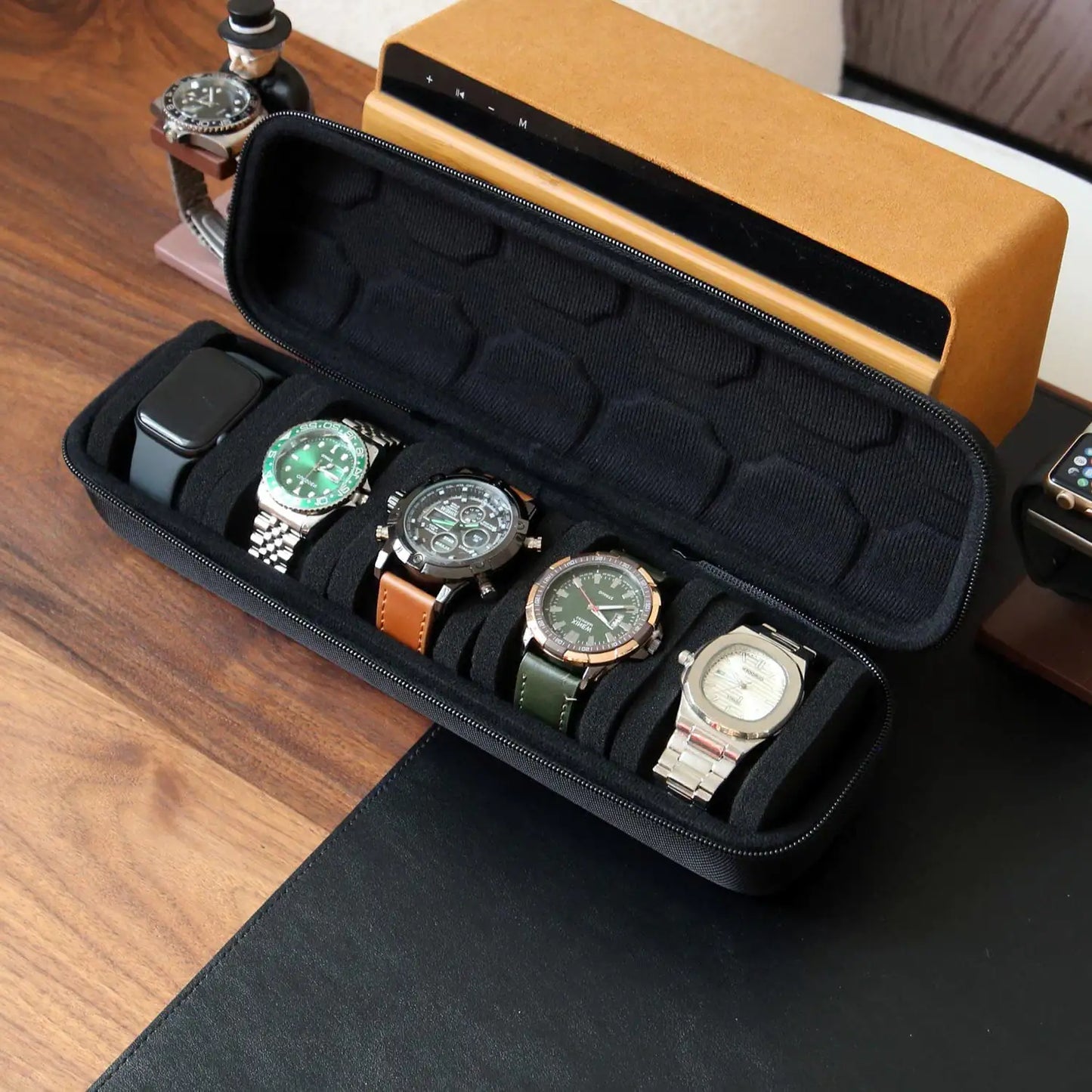 Timekeeper™ - Travel Watch Case by Anti Spier