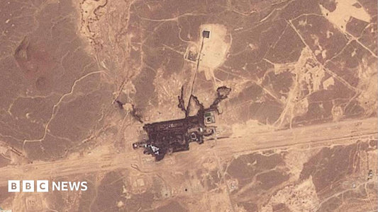Aerial view of the Saudi oil pipeline corridor near the Iraq border showing the route of crude transport.