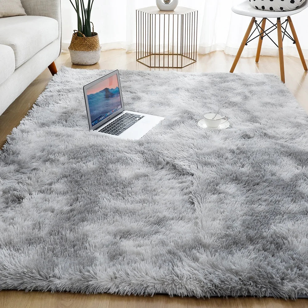 Fluffy Floor Carpets by Anti Spier