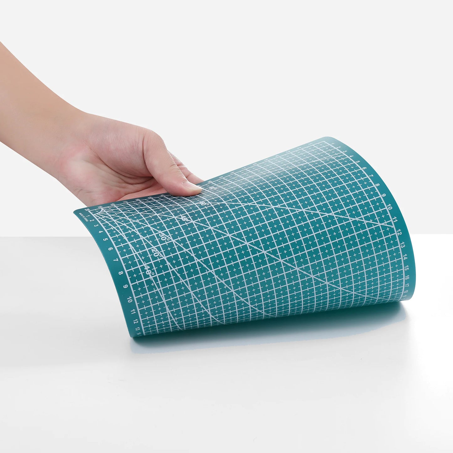 Versatile Cutting Mat by Anti Spier