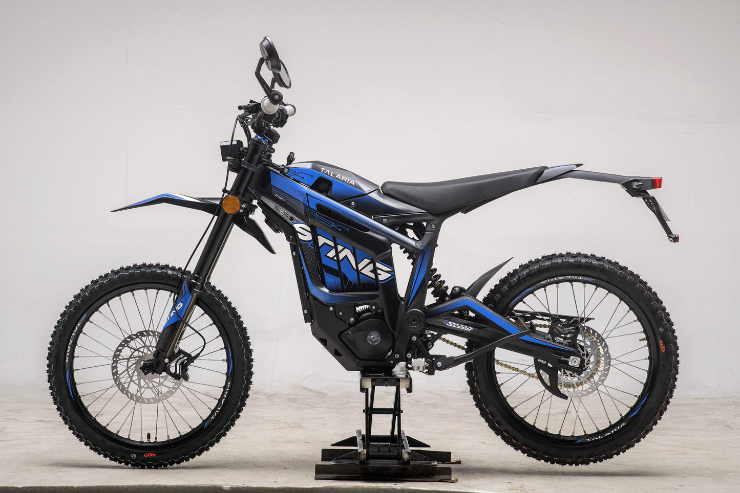 Talaria Off-road Electric Motorcycle 8.0, Motor Power 4000w, Peak Power 8000w, Maximum Speed 85kmh, Battery Data 60v45ah by Anti Spier