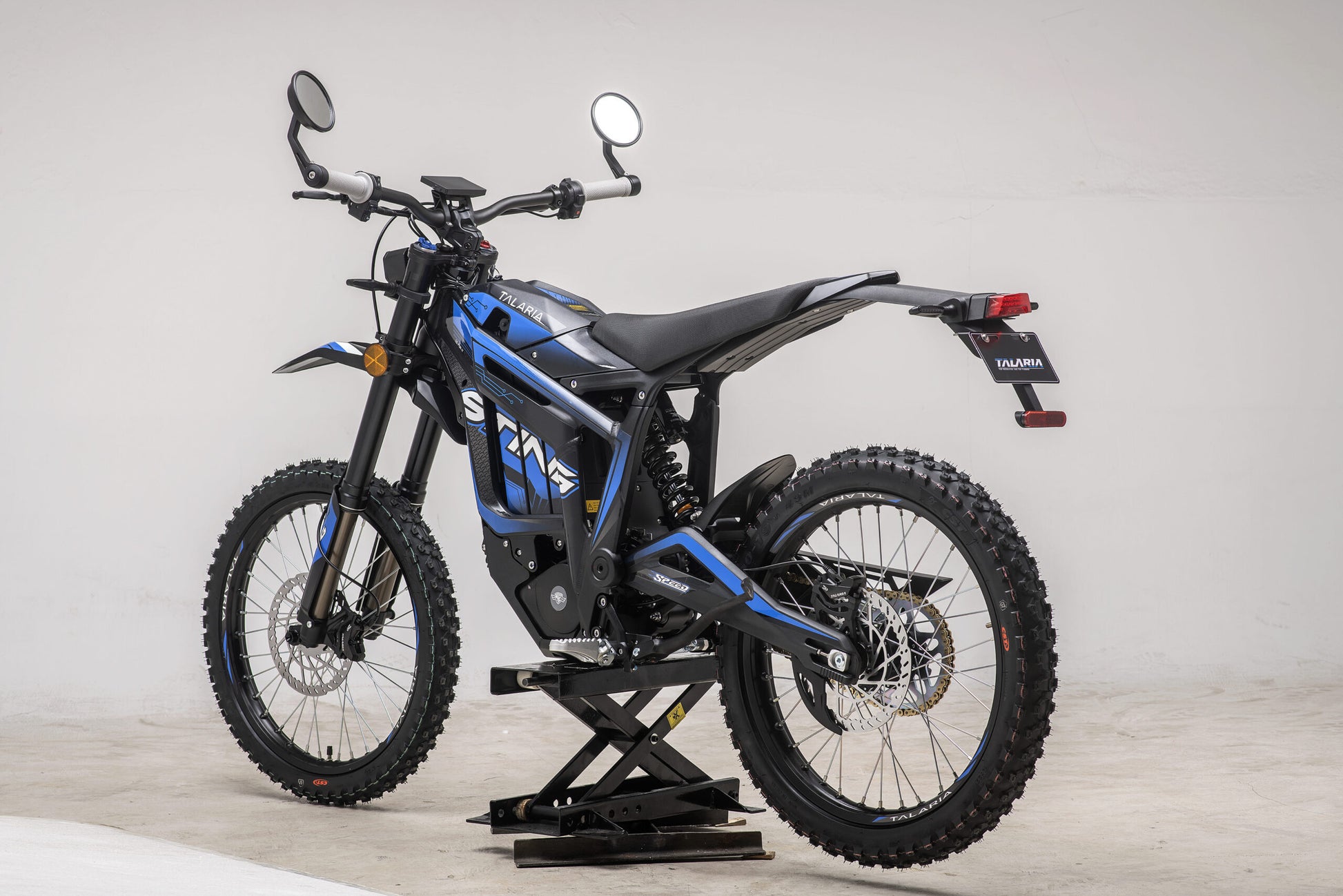 Talaria Off-road Electric Motorcycle 8.0, Motor Power 4000w, Peak Power 8000w, Maximum Speed 85kmh, Battery Data 60v45ah by Anti Spier