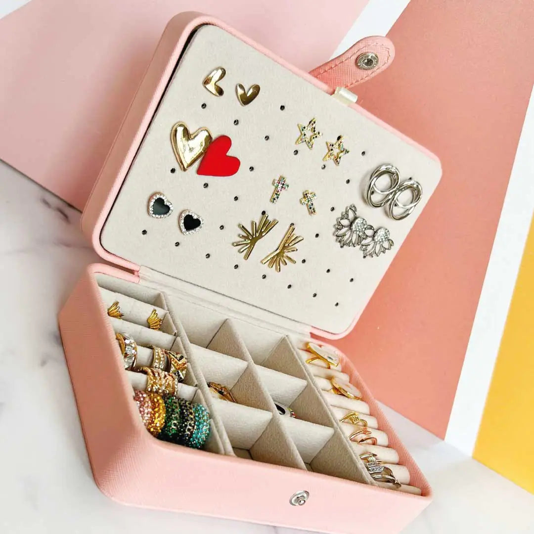 Smart Jewelry Box by Anti Spier