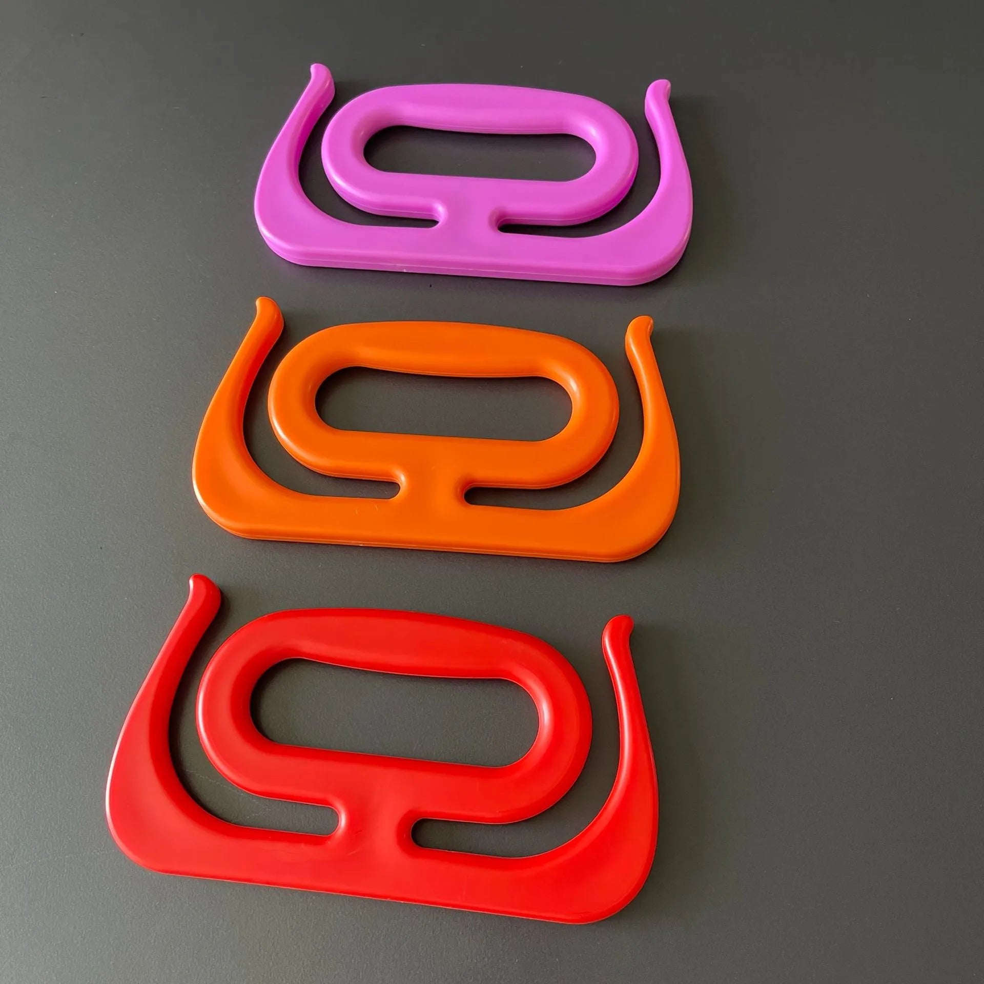 Storage Bag Handle Rack by Anti Spier