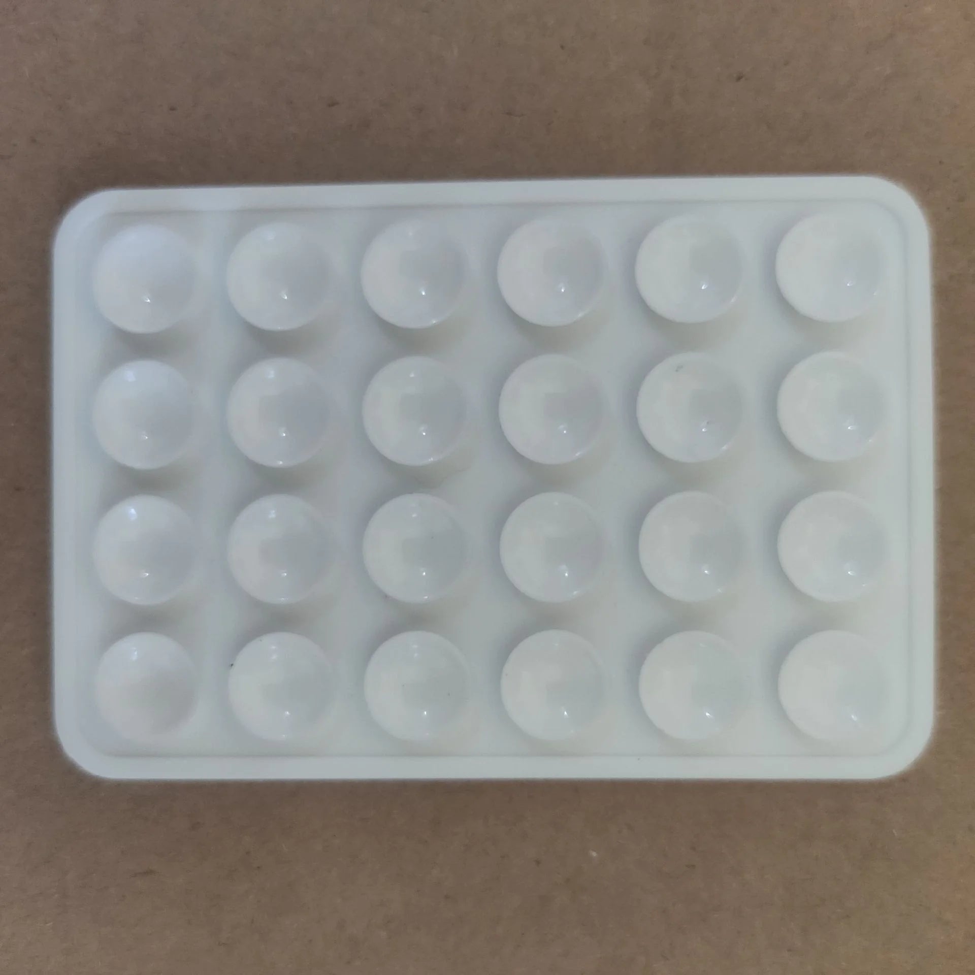 Thickened Silicone 24-Suction Cup Pad by Anti Spier