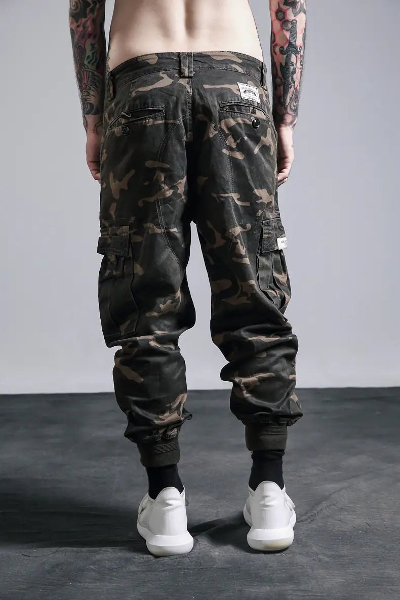 Men's Streetwear Camouflage Cargo Pants in Loose Fit by Anti Spier