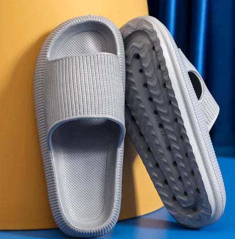 Anti-Slip Indoor Slippers by Anti Spier