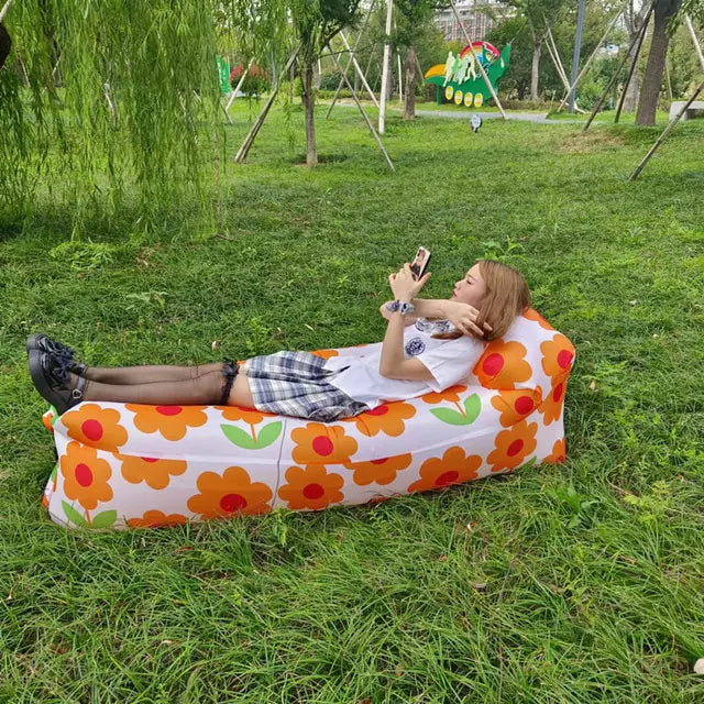 Inflatable Sofa Bed by Anti Spier