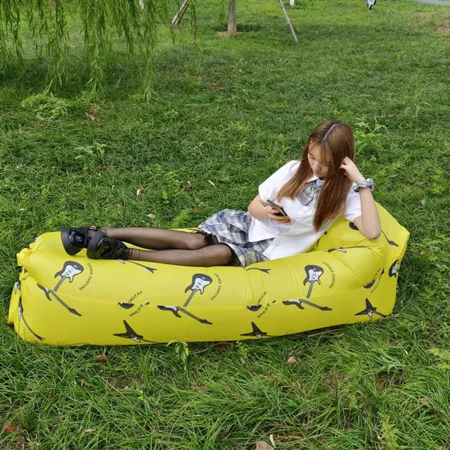 Inflatable Sofa Bed by Anti Spier