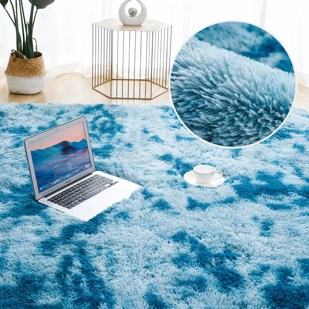 Fluffy Floor Carpets by Anti Spier