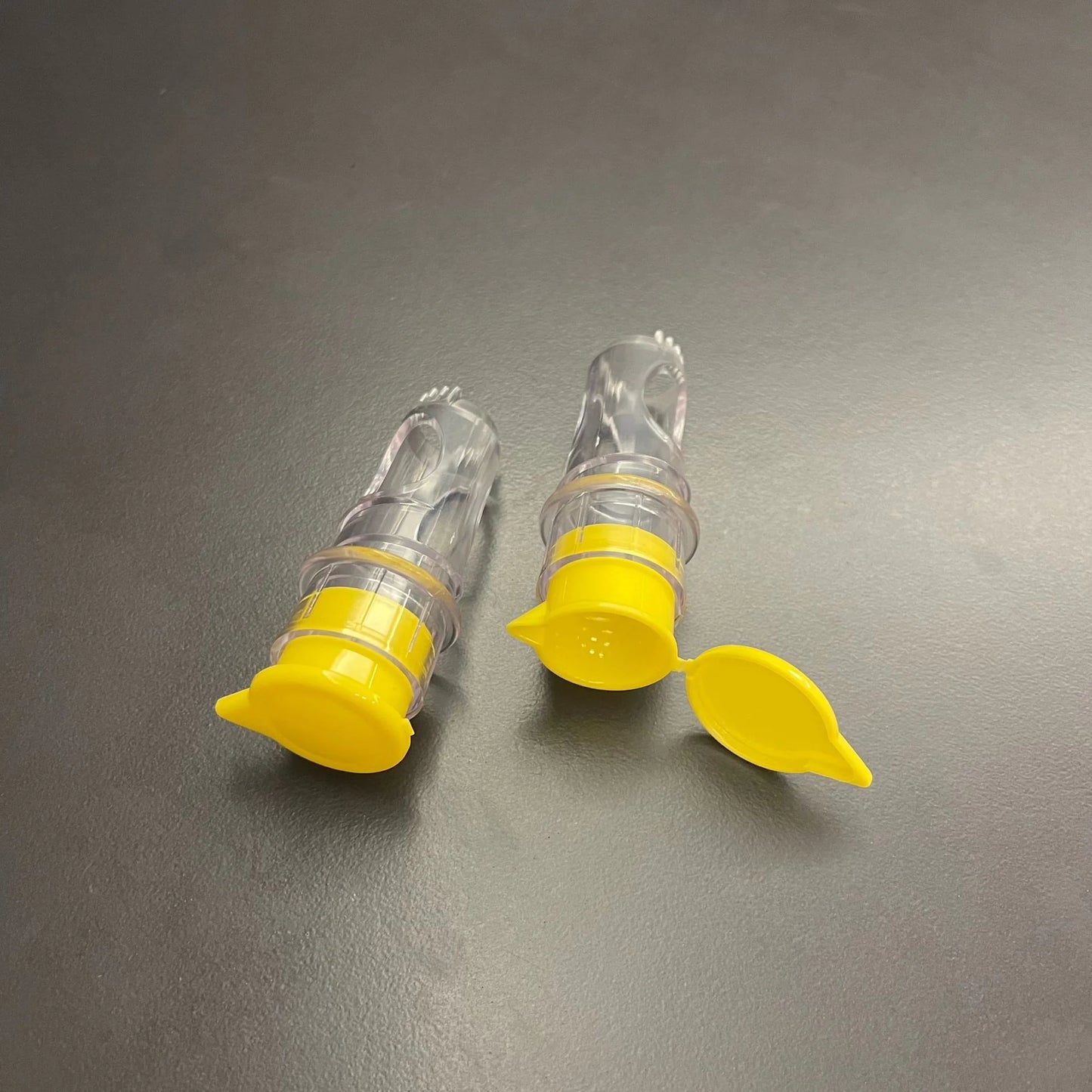 Handheld Plastic Manual Juicer by Anti Spier