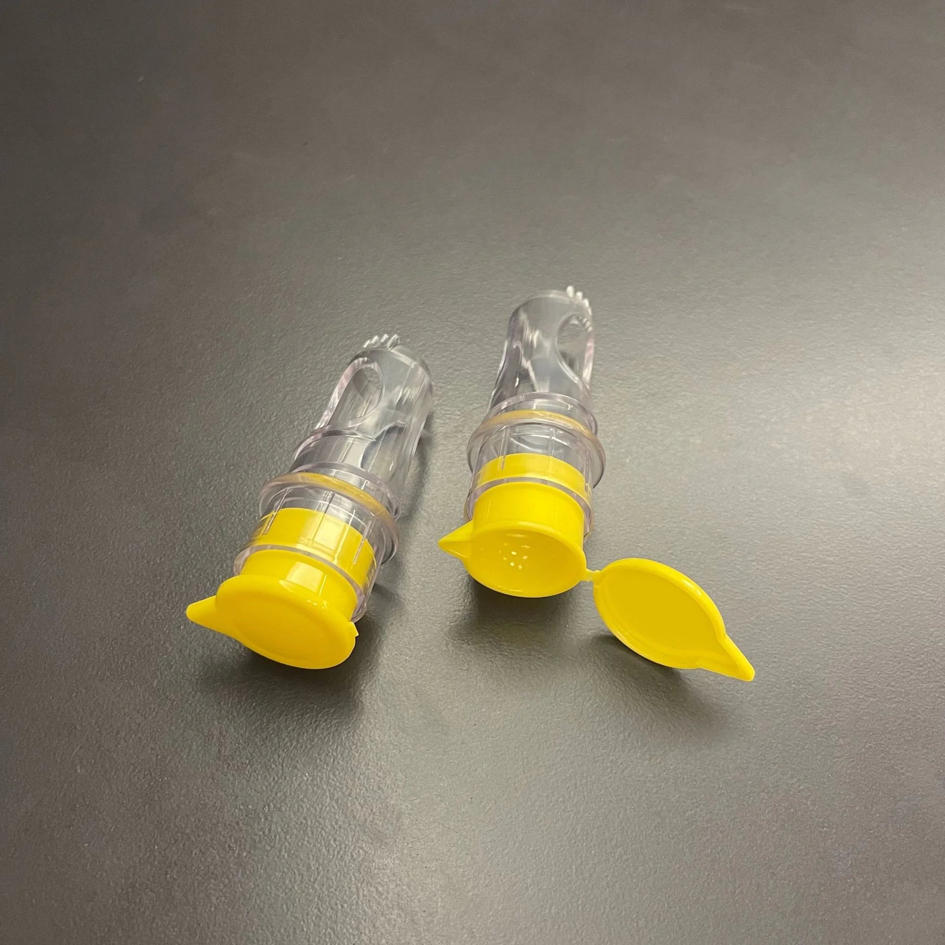 Handheld Plastic Manual Juicer by Anti Spier