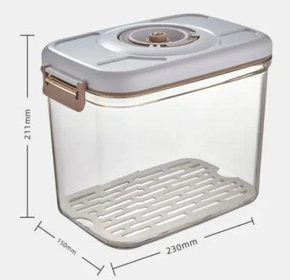 Food Vacuum Storage Box by Anti Spier