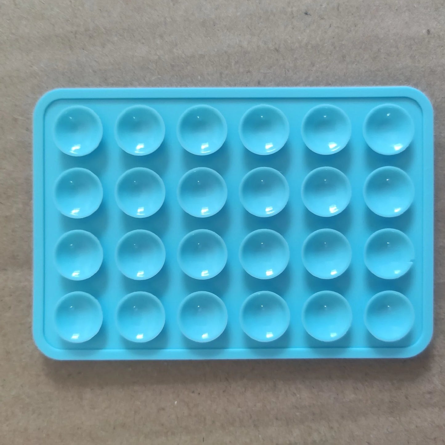 Thickened Silicone 24-Suction Cup Pad by Anti Spier