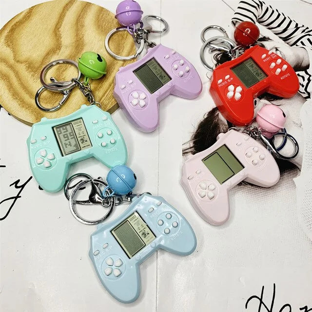 Retro Game Console Keychain Built-in 7 Games by Anti Spier