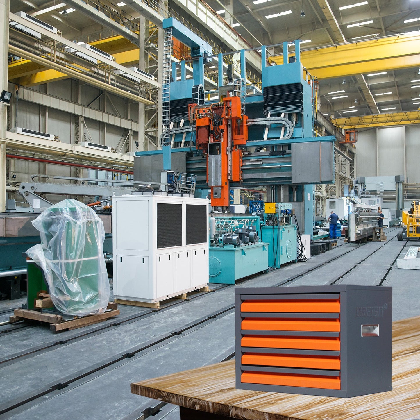 Lockers For Metal-coated Pieces by Anti Spier