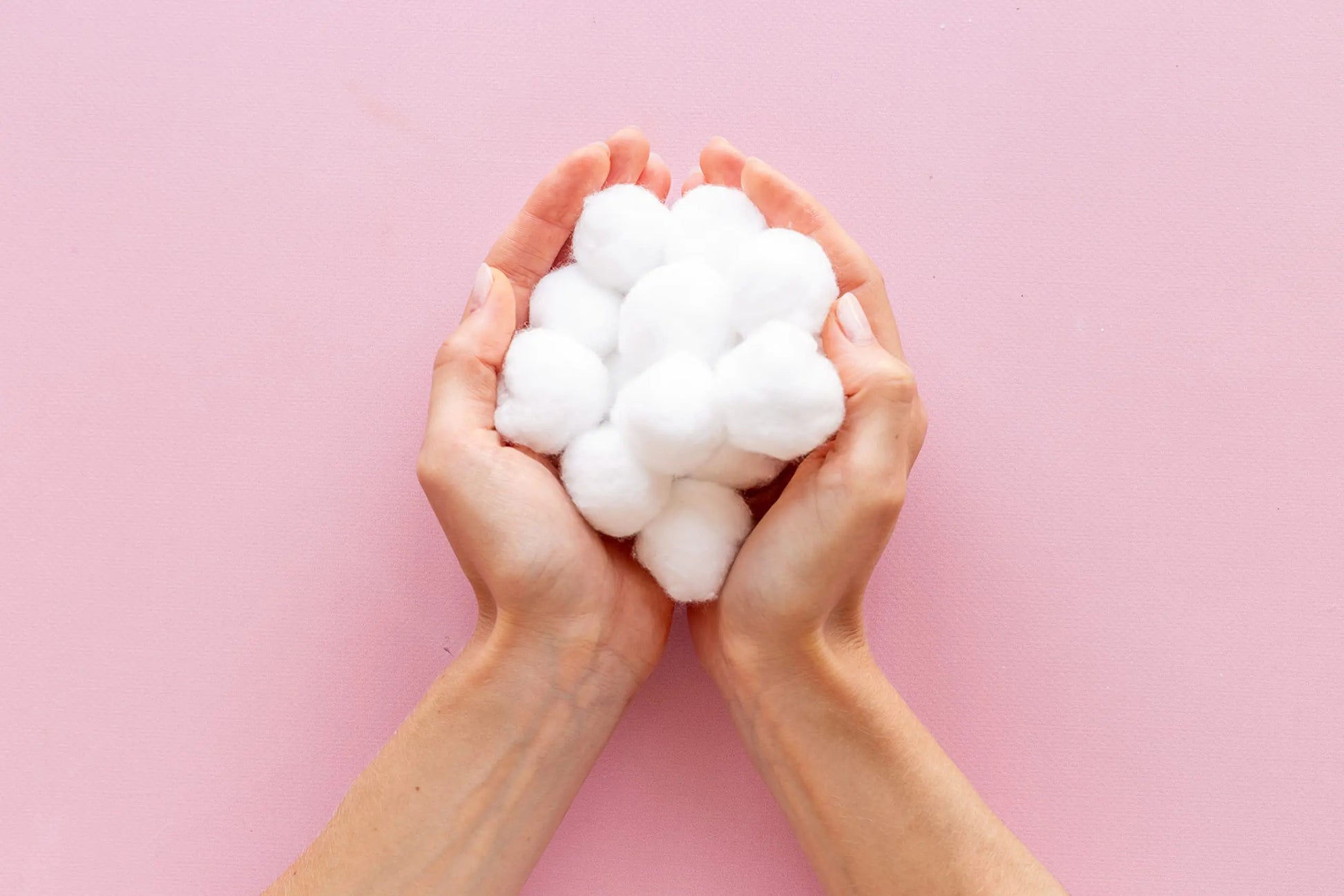 DecorRack 300 Small Cotton Balls for Make-Up, Nail Polish Removal, Pet Care, Applying Oil Lotion or Powder, Made from 100% Pure & Natural Cotton, Soft and Absorbent for Household Needs (300 Count) 300 Count by Anti Spier