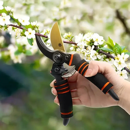 Branch Scissors for trimming and cutting plants with an ergonomic handle and sharp blades by Anti Spier