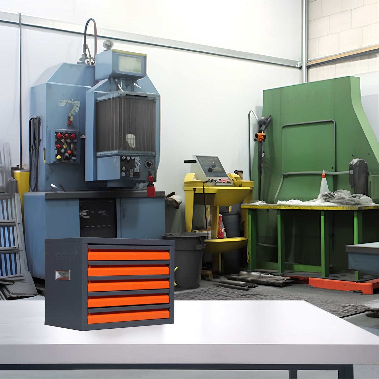 Lockers For Metal-coated Pieces by Anti Spier