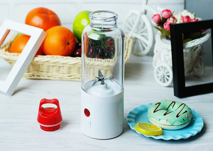 High-Power Portable Juicer Cup with Detachable Lid by Anti Spier