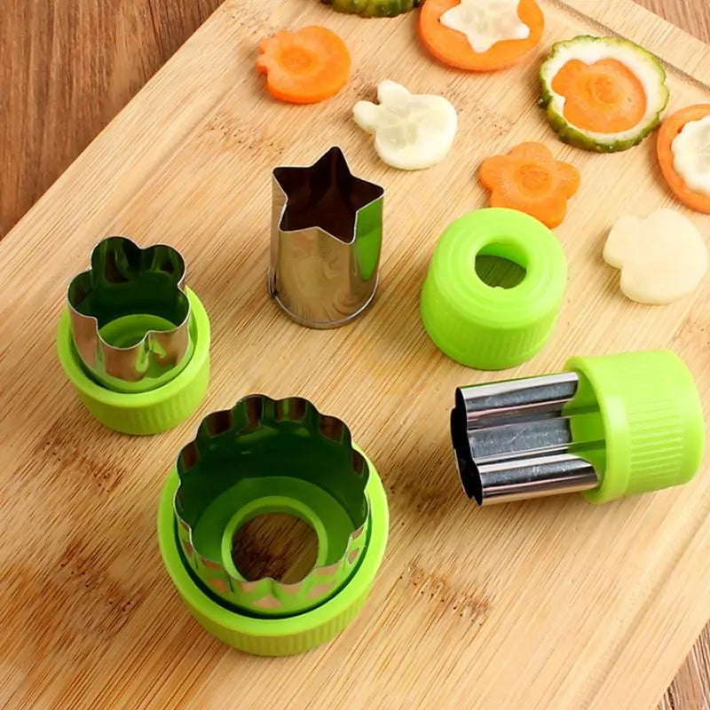 Mold cookie cutter by Anti Spier