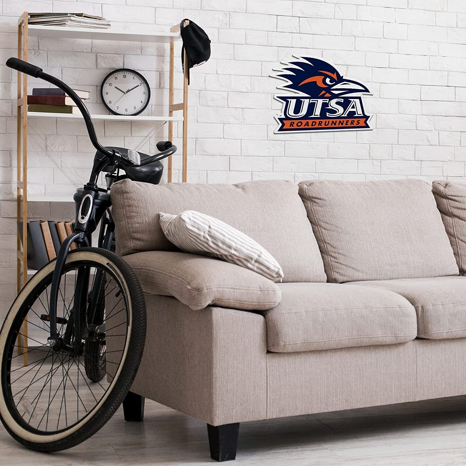University of Texas San Antonio Roadrunners Soft Felt Pennant, Primary Design, 18 Inch, Easy To Hang by Fielders Choice