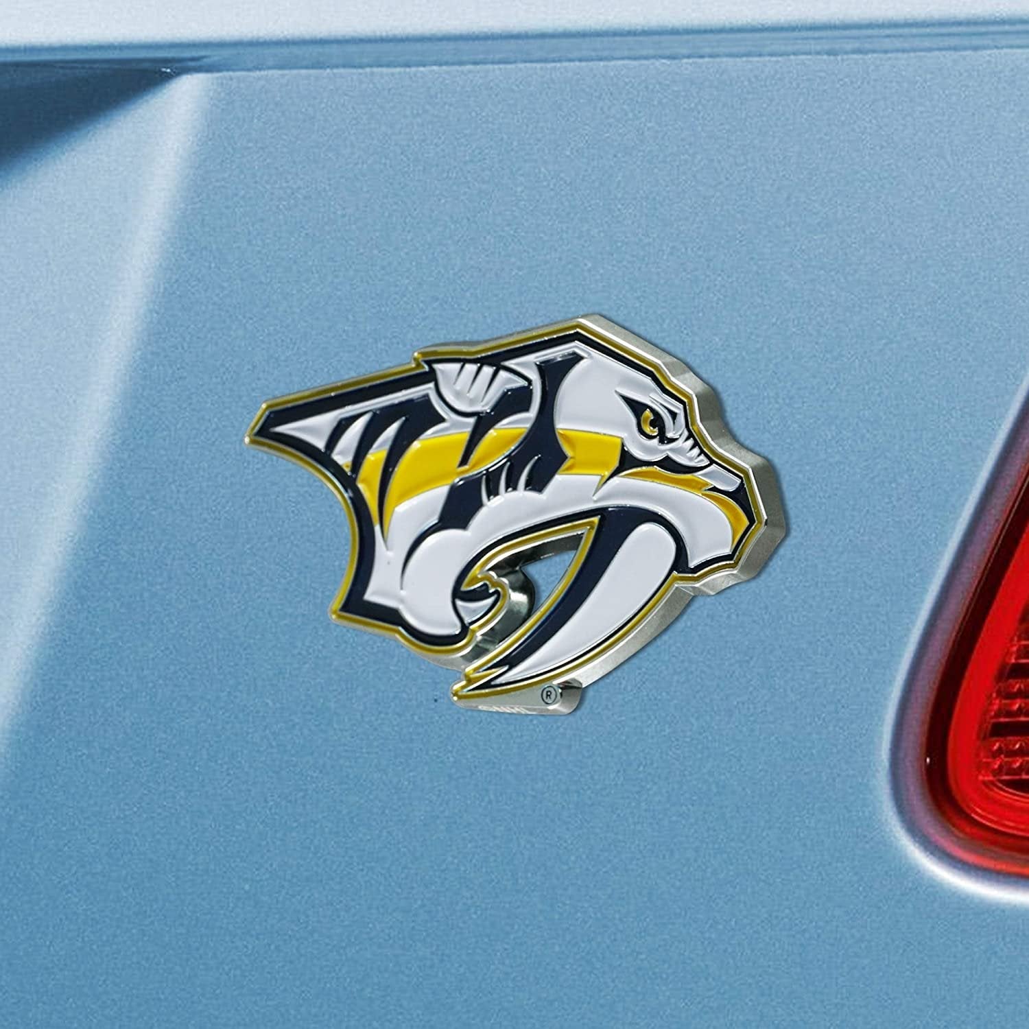 Nashville Predators Solid Metal Color Auto Emblem by Fielders Choice