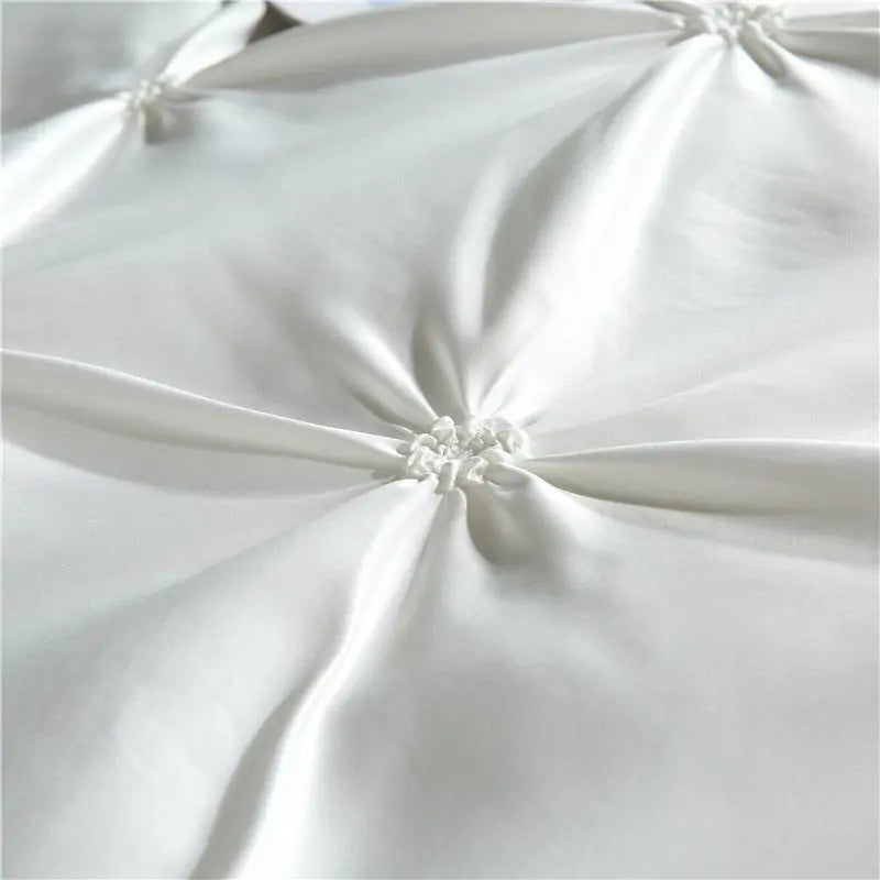 Luxury Silk Bedding Set by Anti Spier