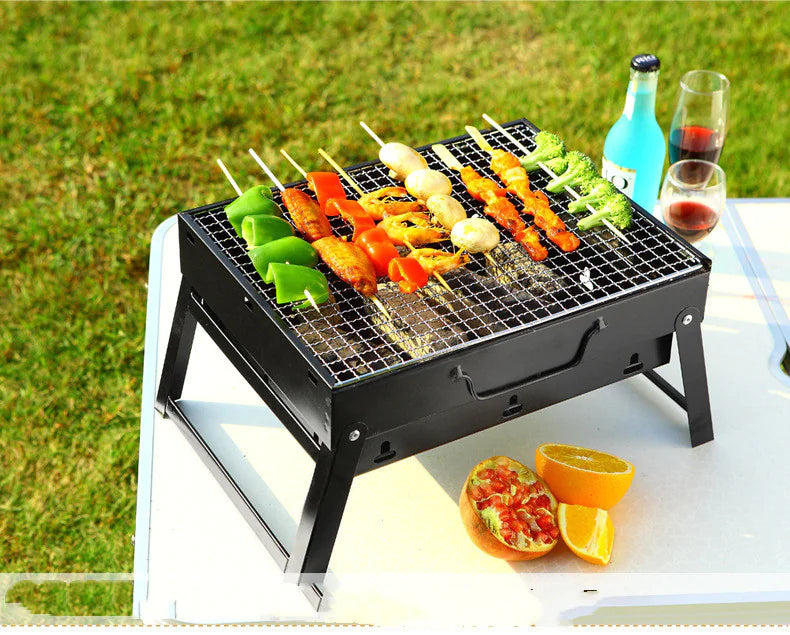 Outdoor Charcoal BBQ Grill by Anti Spier