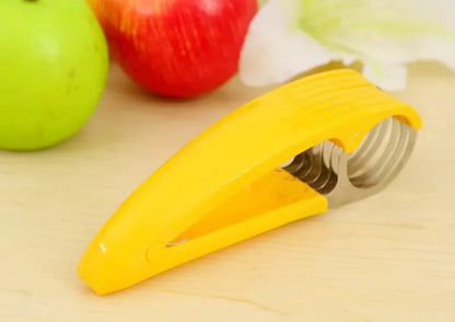 Easy-Use Banana Cutter by Anti Spier